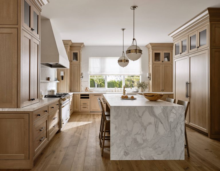 Are Oak Kitchen Cabinets Coming Back in Style