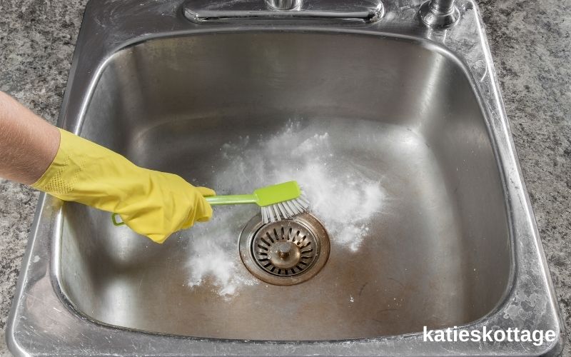 How to Clean Out Kitchen Sink Drain