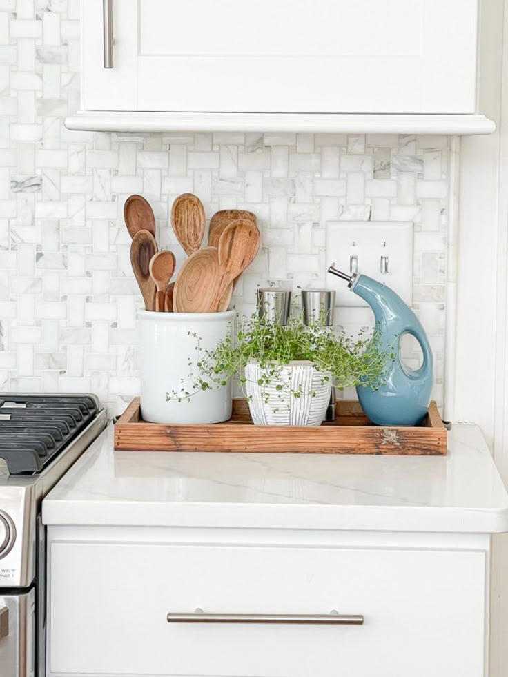 How to Decorate Kitchen Countertops