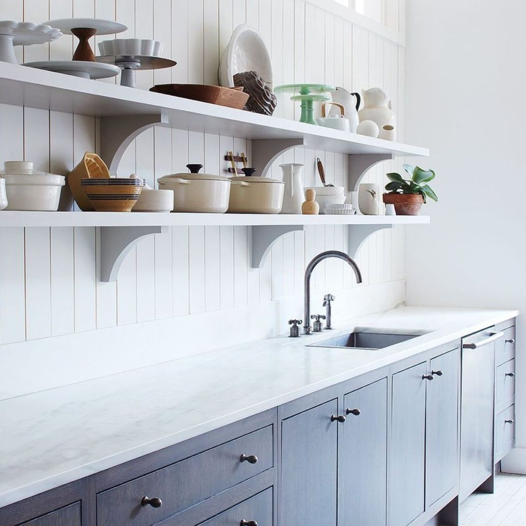 How to Paint a Kitchen Cabinet