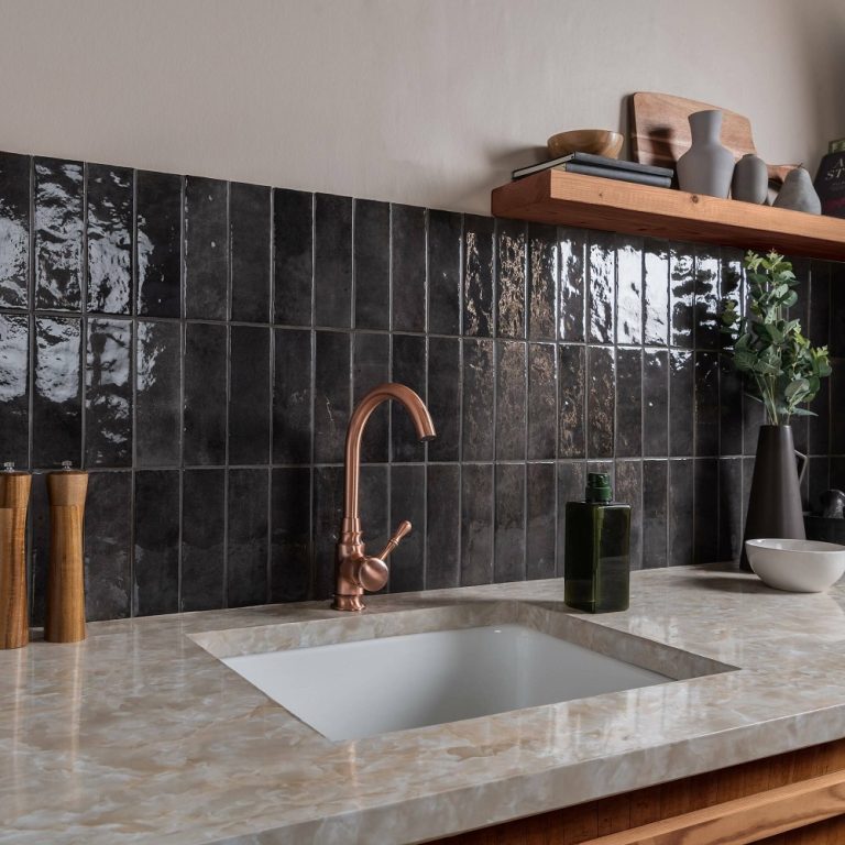 How to Put Tile on Wall in the Kitchen