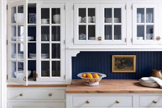 How to Remove Musty Smell from Kitchen Cabinets