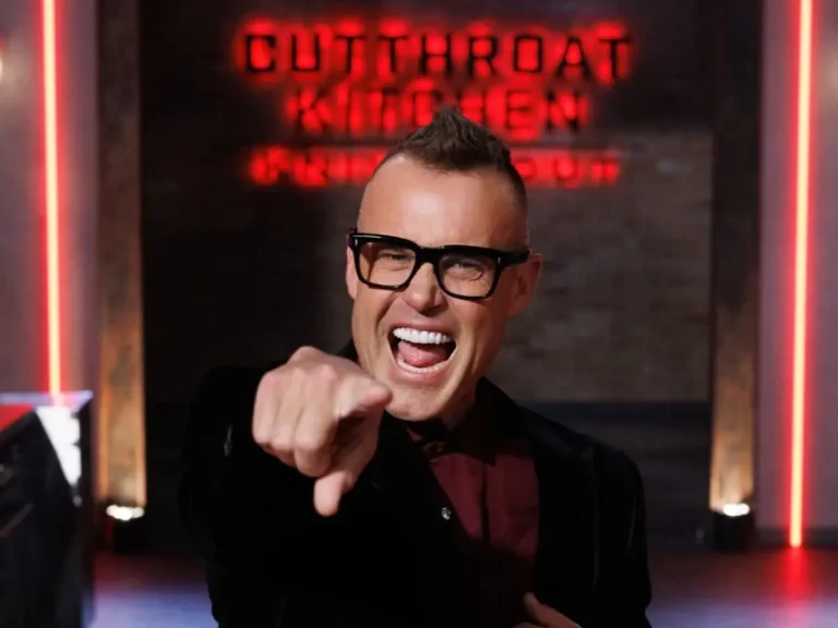 Who Hosts Cutthroat Kitchen