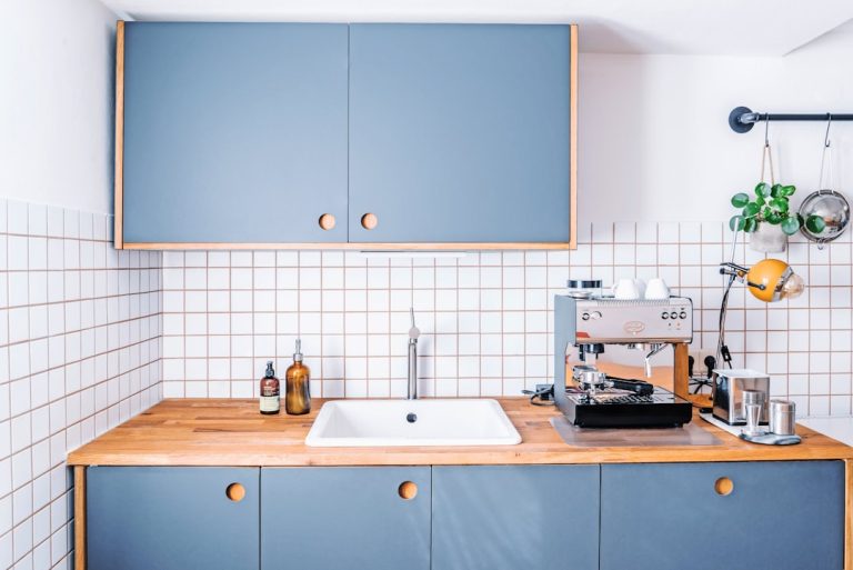How Long to Install Kitchen Cabinets: Quick Guide