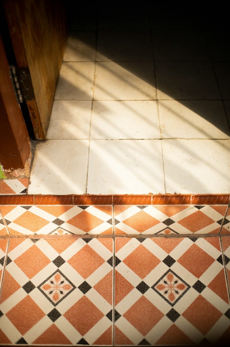 How to Clean Grout in Kitchen Tile Floor: Expert Tips